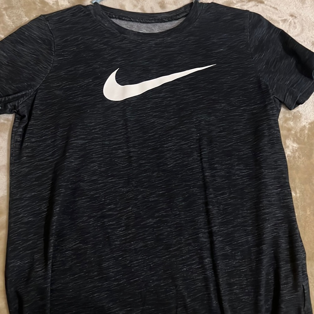 Nike tshirt
